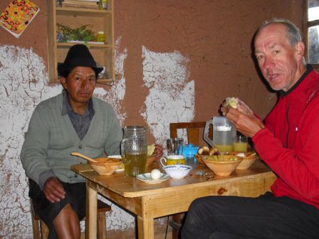 Dejeuner indigene a Saraguro.JPG
